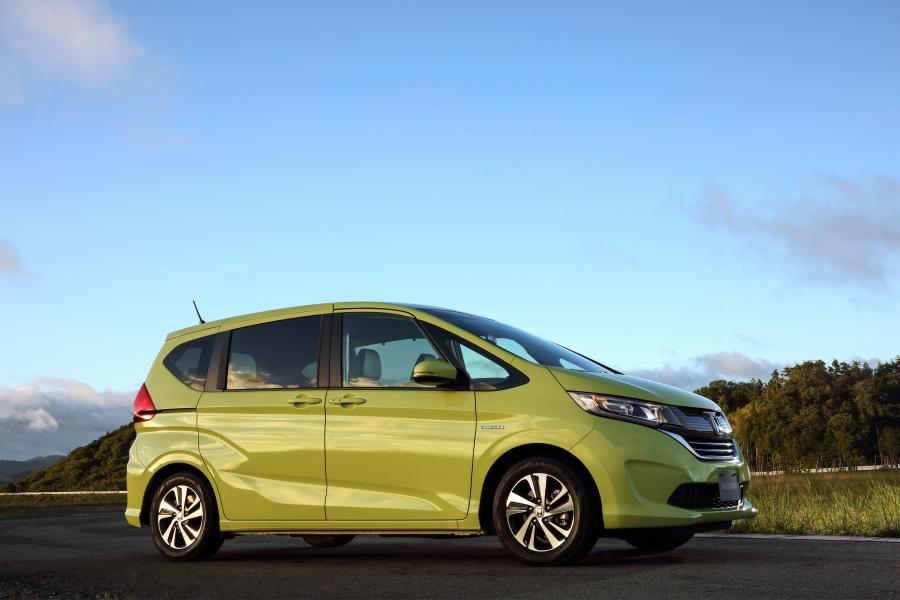  Honda Freed+ Hybrid 2016 года  (фото 11 из 22)